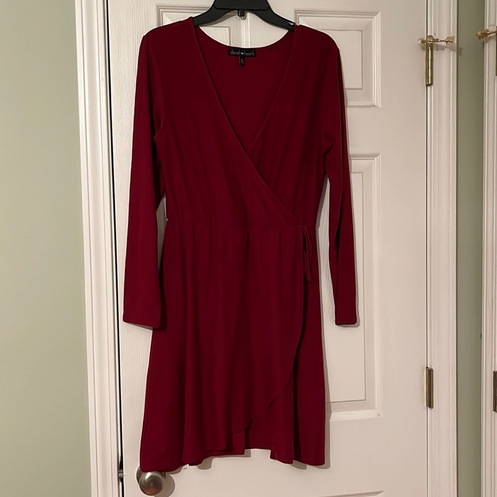 Maroon long sleeve dress!